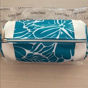 cosmetic bag